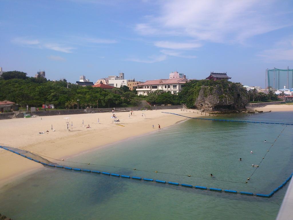 Naha Beach House Hotel Екстериор снимка